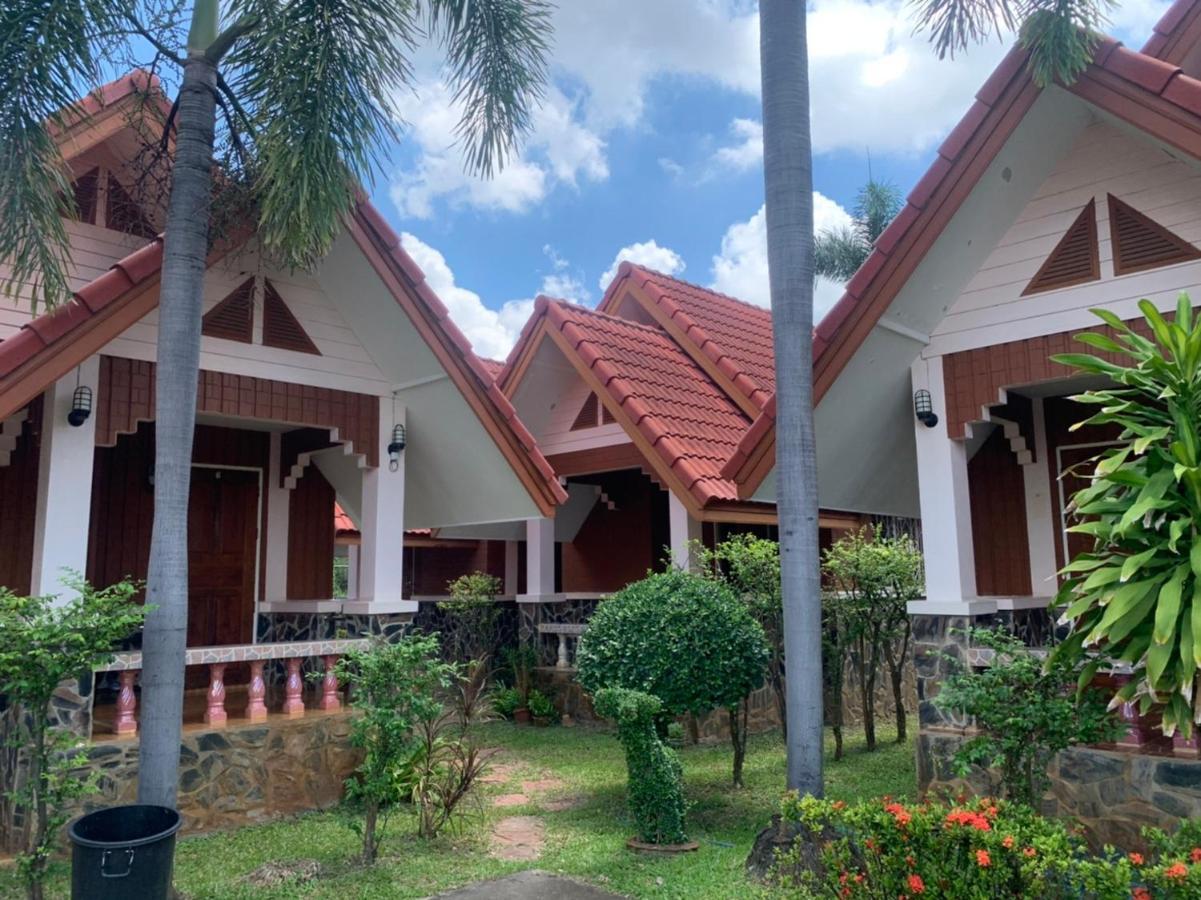 Bunraksa Resort Kamphaeng Phet Exterior photo